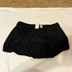24 $ Oceans skirt swimsuit bottoms
